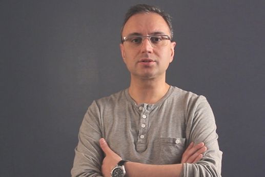 مریم کیانارثی، وکیل: مصطفی آلاحمد، کارگردان هم پس از آزادی از زندان درگیر بیماری است