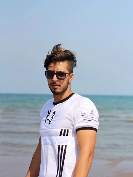 علی معظمی گودرزی، معترضی که به ۳ سال حبس محکوم شد و قاضی به وکیلش تذکر حجاب داد