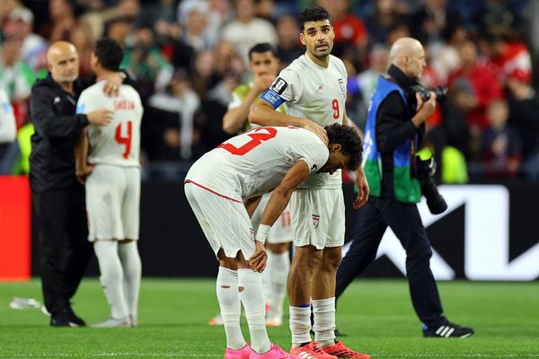 Iran held by Egypt, waits on results in bid for first World Cup knockout place