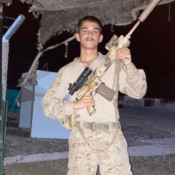 یکی از ۱۳ نظامی آمریکا که درفرودگاه کابل کشته شد یک ایرانیآمریکایی به نام کریم نیکویی بود