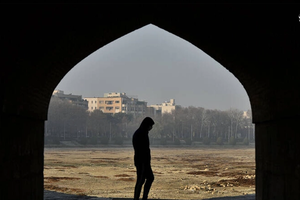 معاون علمی پزشکیان: اصفهان بهدلیل آلودگی هوا بیشترین بیماران سرطان و اماس را دارد