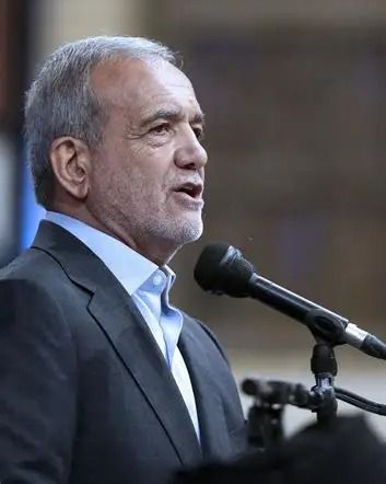 الرئيس الإيراني: سوء الإدارة قد يؤدي إلى انقطاع الكهرباء والغاز خلال الشتاء