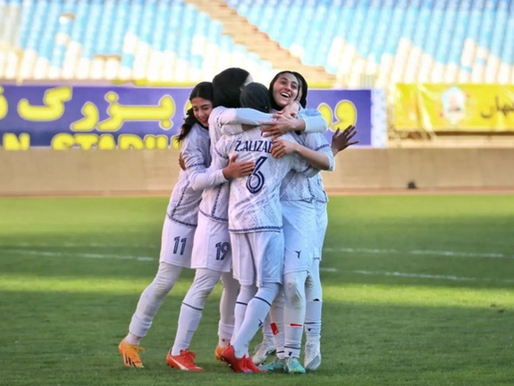 شهرداری سیرجان، نایبقهرمان فوتبال زنان آسیا، منحل شد