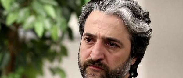 حامد اسماعیلیون:شنبه ۱۷دیماه بر مزار قربانیان جمهوری اسلامی در جهان شاخهگلی میگذاریم