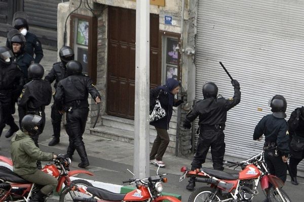 چند دهه در سایه ترومای جمعی: از فجایع گذشته تا سرکوب اعتراضات و تداوم ترومای مزمن