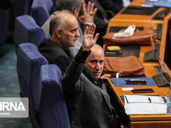 با پایان محرومیت عزیزیخادم؛ فدراسیون فوتبال ایران دو رئیس قانونی دارد