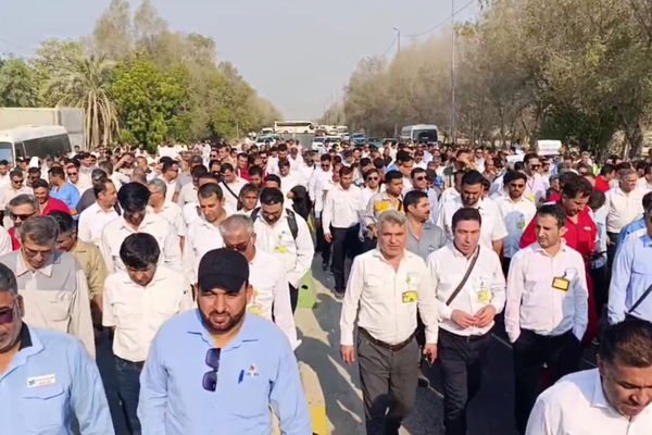 Thousands of Iran energy workers protest low pay, poor conditions