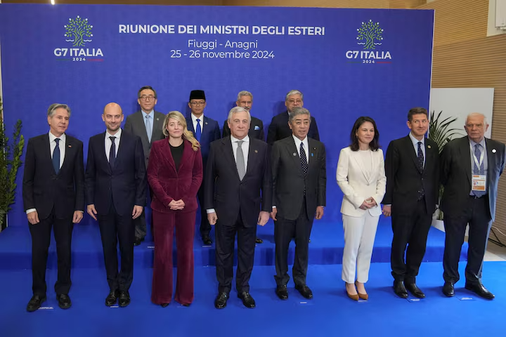 G7 Foreign Ministers pose for a group photo on November 26, 2024.