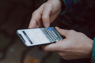 وعدههای نامزدهای انتخابات درباره فضای مجازی؛ از تولید اینترنت تا جلوگیری از «ولنگاری»