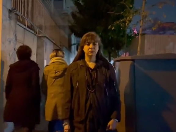 لیلا نقدیپری، عضو هیات مدیره انجمن طراحان فیلم سینمای ایران روز ۲۵ شهریور بازداشت شد