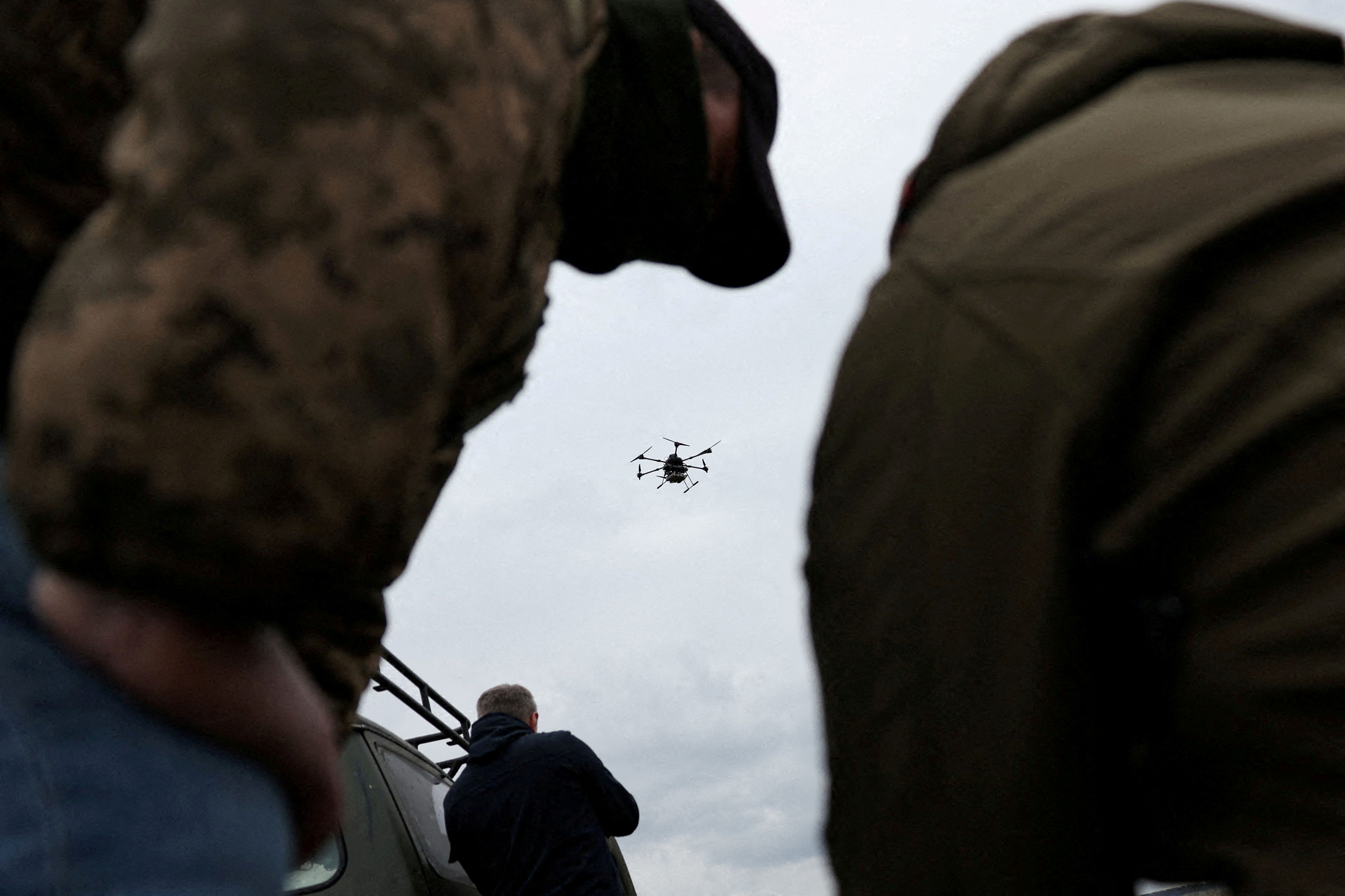 اوکراین از حمله به تاسیسات نفتی و یک فرودگاه نظامی در روسیه خبر داد