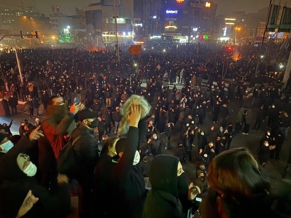 ادامه حضور خیابانی در مناطق مختلف ایران؛ ایرانیان خارج از کشور حمایت کردند