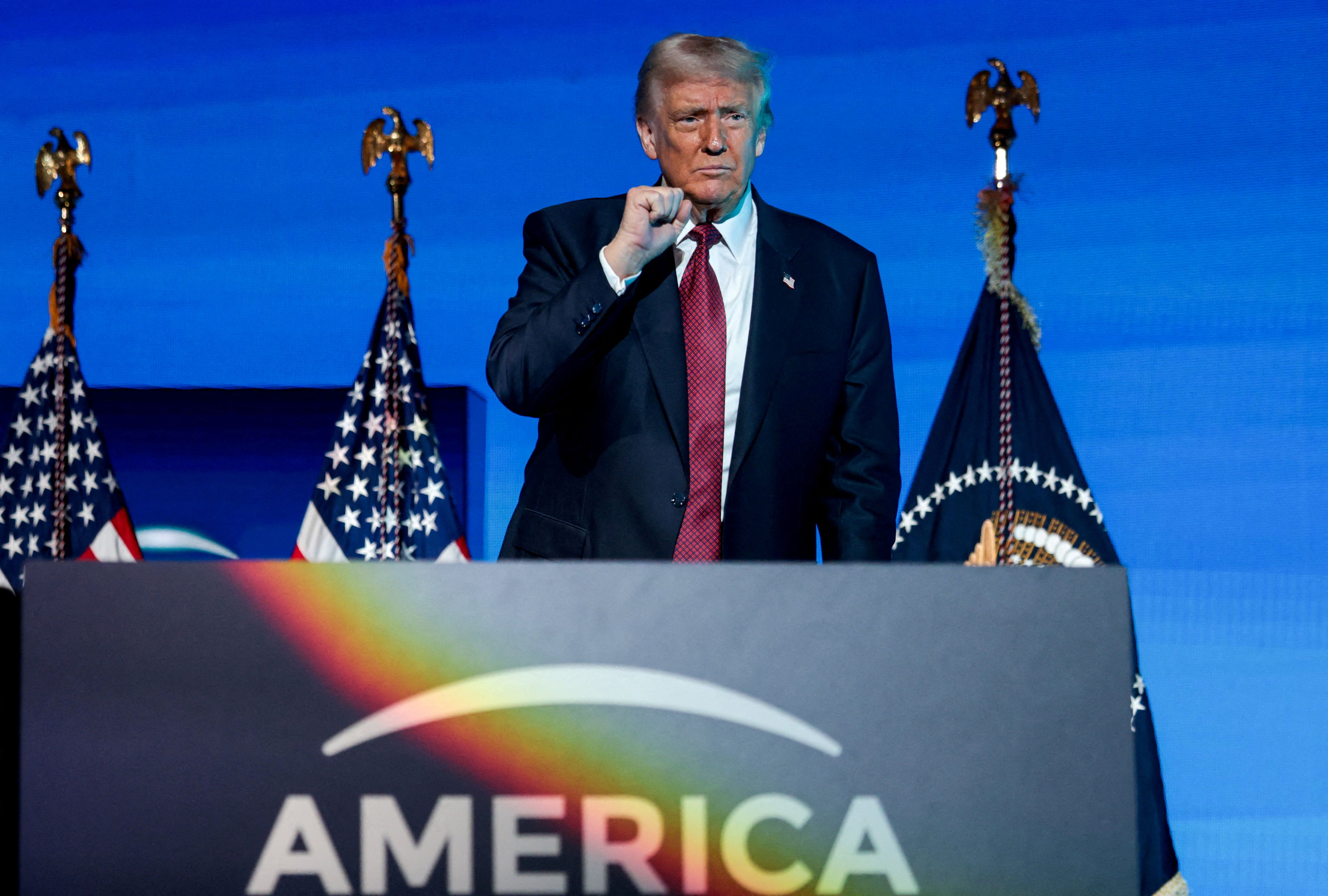 ترامپ: مهاجرت از همه کشورهای جهان سوم به آمریکا را به‌طور دائم متوقف می‌کنم