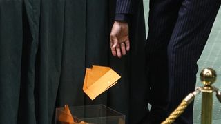 Iranian MPs re-elect speaker in session that mirrors public apathy