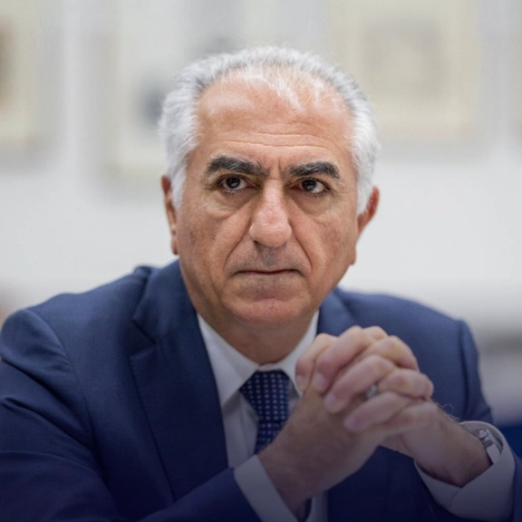 رضا بهلوي يؤكد أن شوارع إيران أصبحت ملكا للشعب ويشجع على الاعتصامات