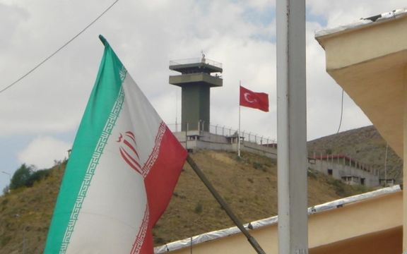 خبرگزاری آناتولی: ترکیه برای جلوگیری از ورود مهاجران ایران، پهپاد و بالگرد به کار میبرد