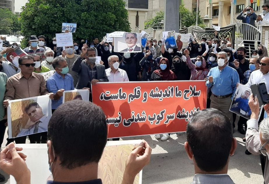 سرکوب معلمان؛ پزشکیان تمجید می‌کند، وزیر اطلاعات بازداشت