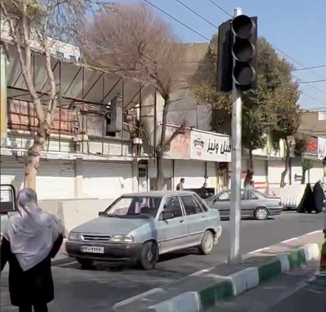 إضراب التجار في طهران وبعض المدن الأخرى تضامنا مع أربعينية الجمعة الدامية في زاهدان