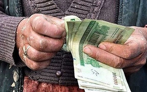 worker-wage-iran-poverty (file photo)