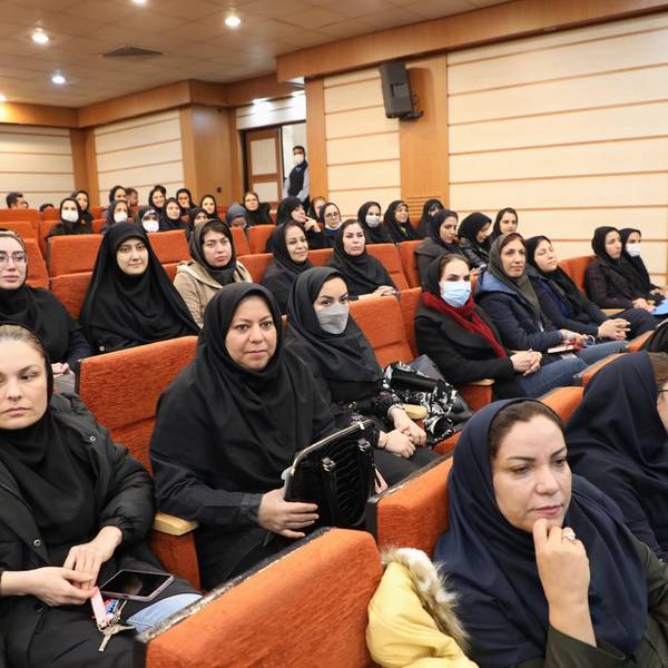 سقف شیشهای و فرهنگ سازمانی مردانه؛ موانع پیشروی زنان شاغل در دانشگاههای ایران