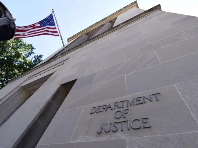 اتهام أميركي من أصول إيرانية بمحاولة تهريب أجزاء طائرات عسكرية إلى طهران بشكل غير قانوني