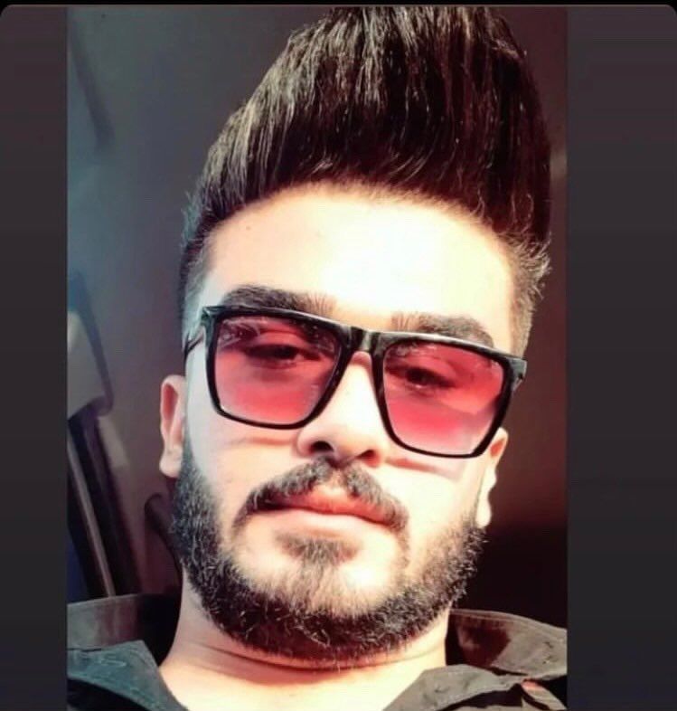 خارج کردن پیکر حامد سلحشور از قبر و خاکسپاری دوباره‌اش در اعتراض به دفن مخفیانه او