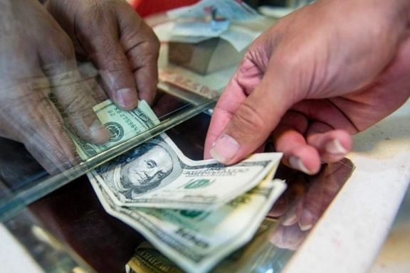 دبیر کل اتاق بازرگانی ایران و عراق: بانک مرکزی عراق اجازه انتقال دلار به ایران را ندارد