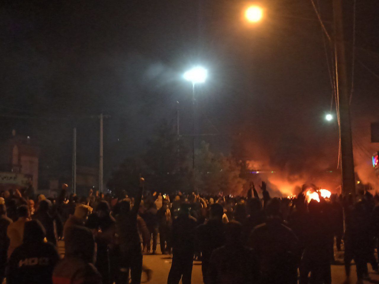 "نت‌ بلوكس": مرور أسبوعين على قطع الإنترنت في إيران وسط حملة قمع دموية