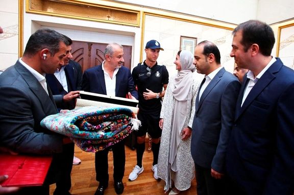 روایت درویش درباره فرش و دخترش: دخترم را بردم تا حتما درباره فلسطین از رونالدو سوال کند