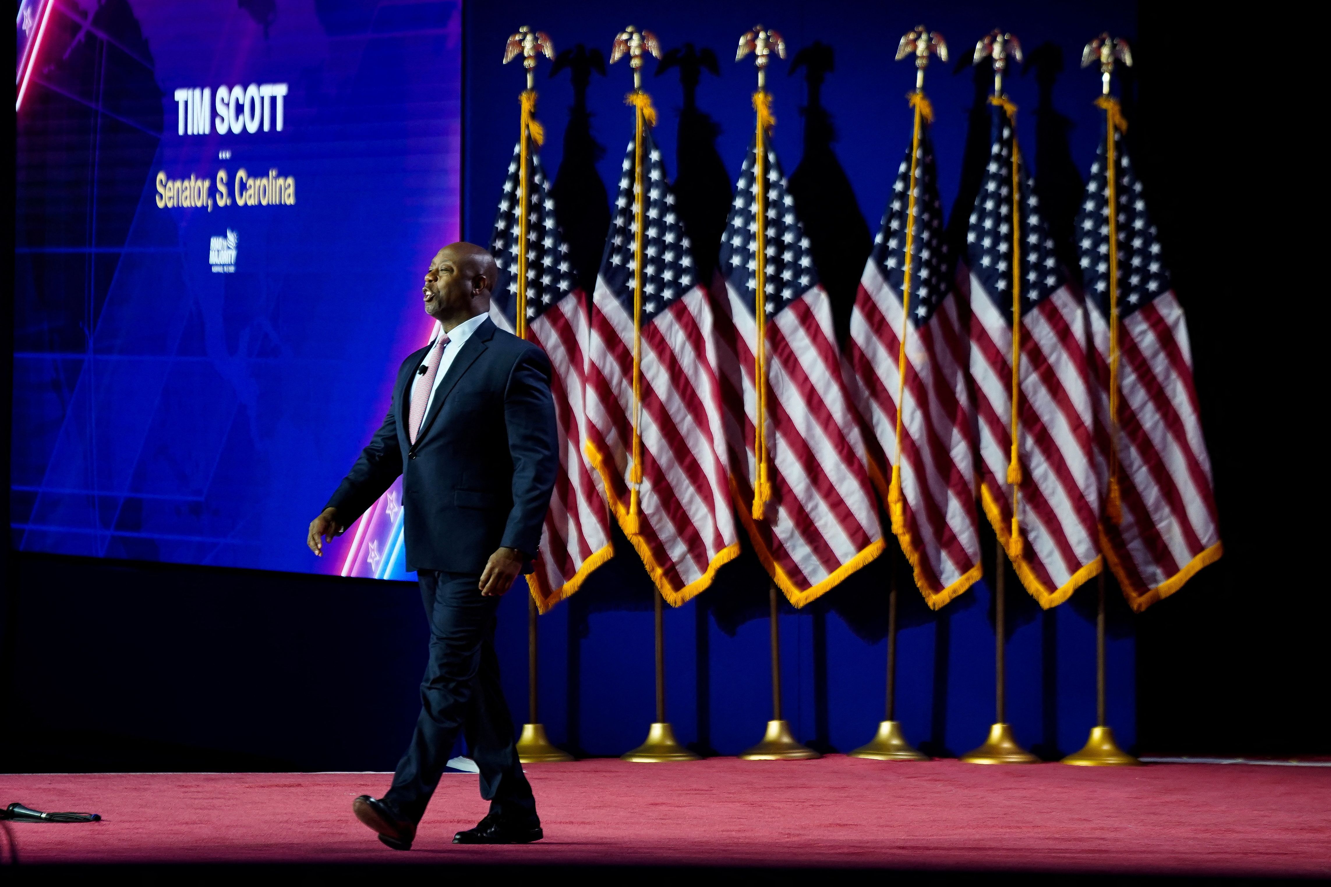 سناتور آمریکایی: اکنون زمان تضعیف موضع در برابر رژیم ایران نیست