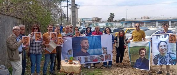 فعالان مدنی مقابل زندان رشت خواستار لغو حکم اعدام منوچهر فلاح و شریفه محمدی شدند
