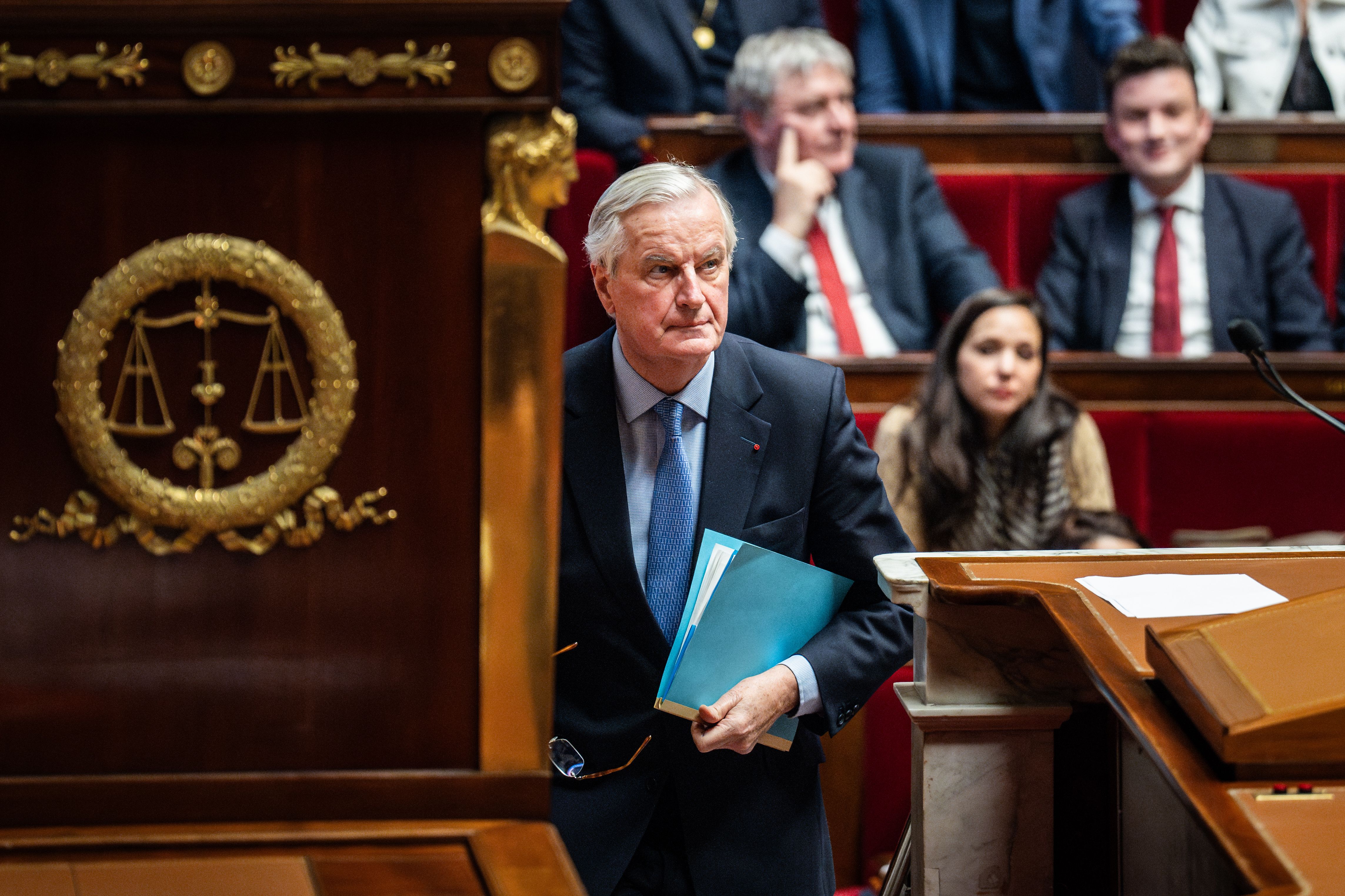 موافقت مکرون با استعفای نخست‌وزیر فرانسه؛ بارنیه موقتا به کار خود ادامه می‌دهد