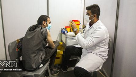 نظرسنجی ایسپا: بیش از ۱۴ درصد شهروندان بزرگسال ایران اصلا تمایلی به زدن واکسن کرونا ندارند