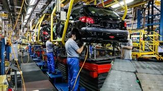 Iran's Auto Industry Plagued With Daily Losses Of $3.7 Million