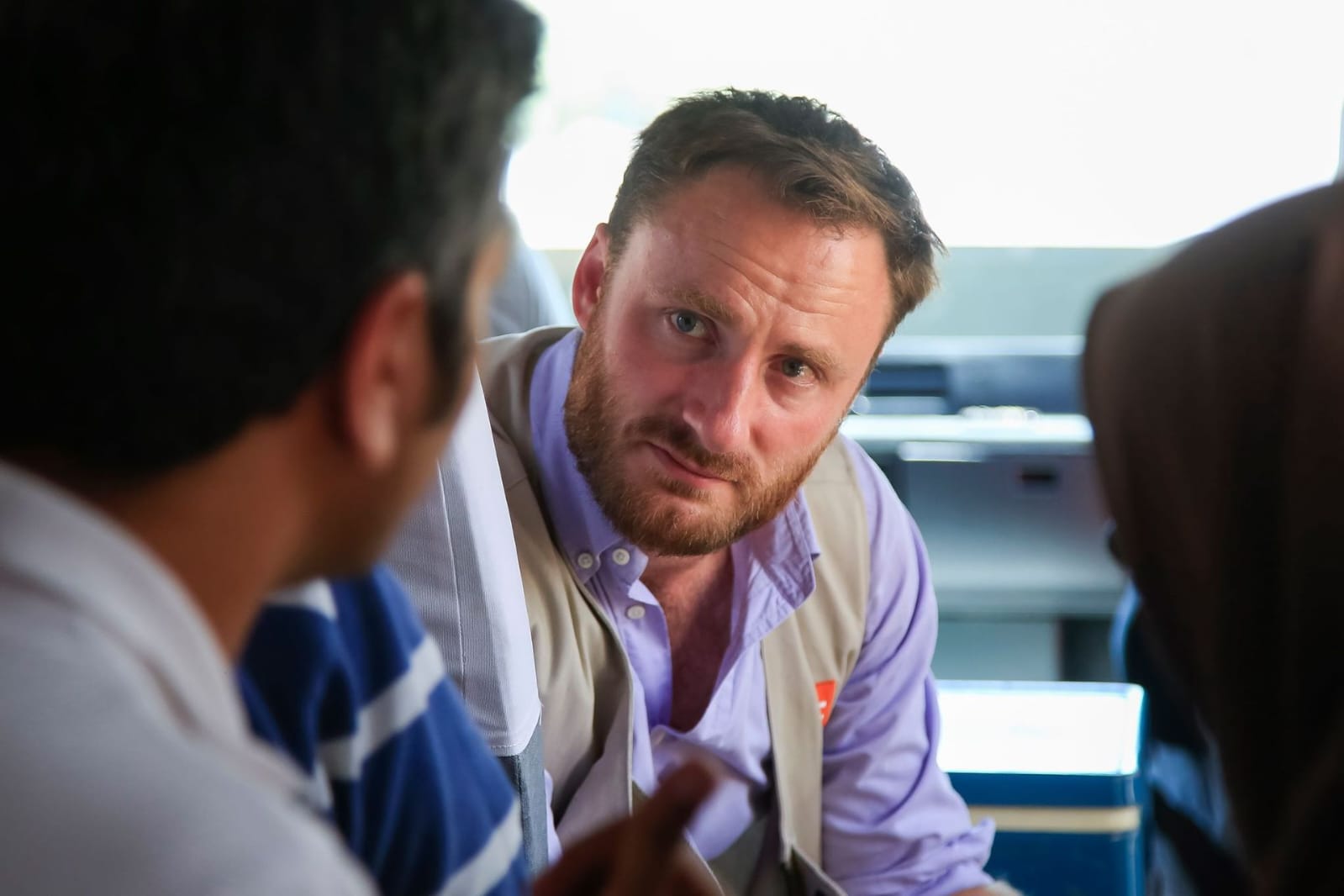 خاص لـ"إيران إنترناشيونال".. إيران تحتجز عامل إغاثة بلجيكيا 