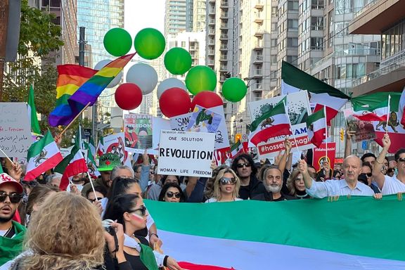 هزاران ایرانی و فعال کانادایی در تورنتو در همراهی با خیزش مردم ایران تظاهرات کردند