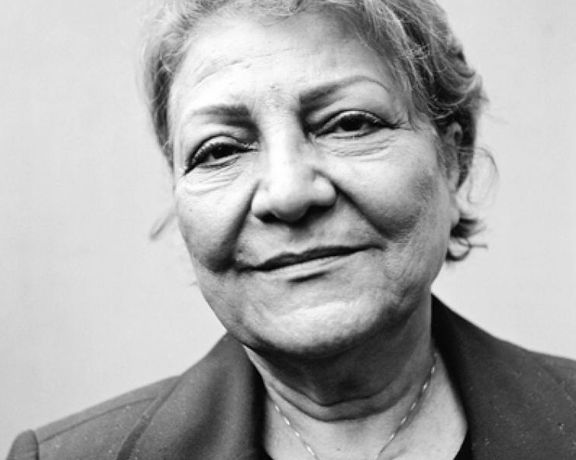 وکیل گیتی پورفاضل از آزادی او با شرط معاشرت نکردن با افراد دارای «انحراف عقیدتی» خبر داد