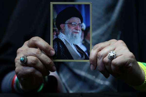 Iran media urged to avoid spotlighting political disputes during Khamenei funeral