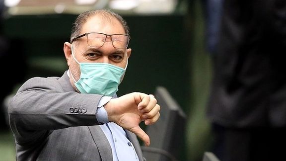 Iranian Parliament Adamant To Impeach Economic Ministers