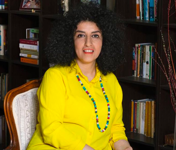 ارتفعت عقوبتها إلى نحو 11 سنة.. الحكم بعام آخر على الصحافية الإيرانية نرجس محمدي