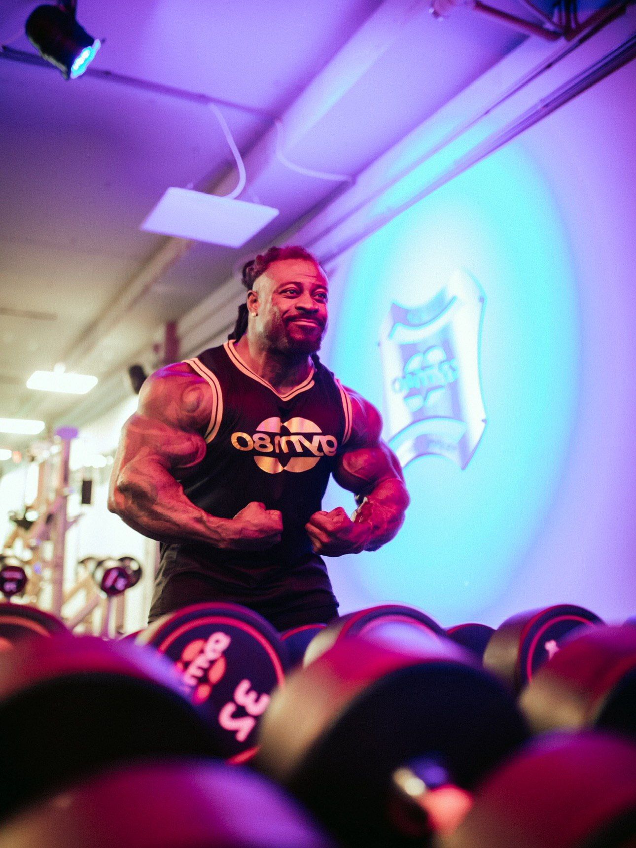 همزمان با سکوت هادی چوپان؛ همدردی ویلیام بوناک، نایب‌قهرمان پیشین مسترالمپیا با مردم ایران