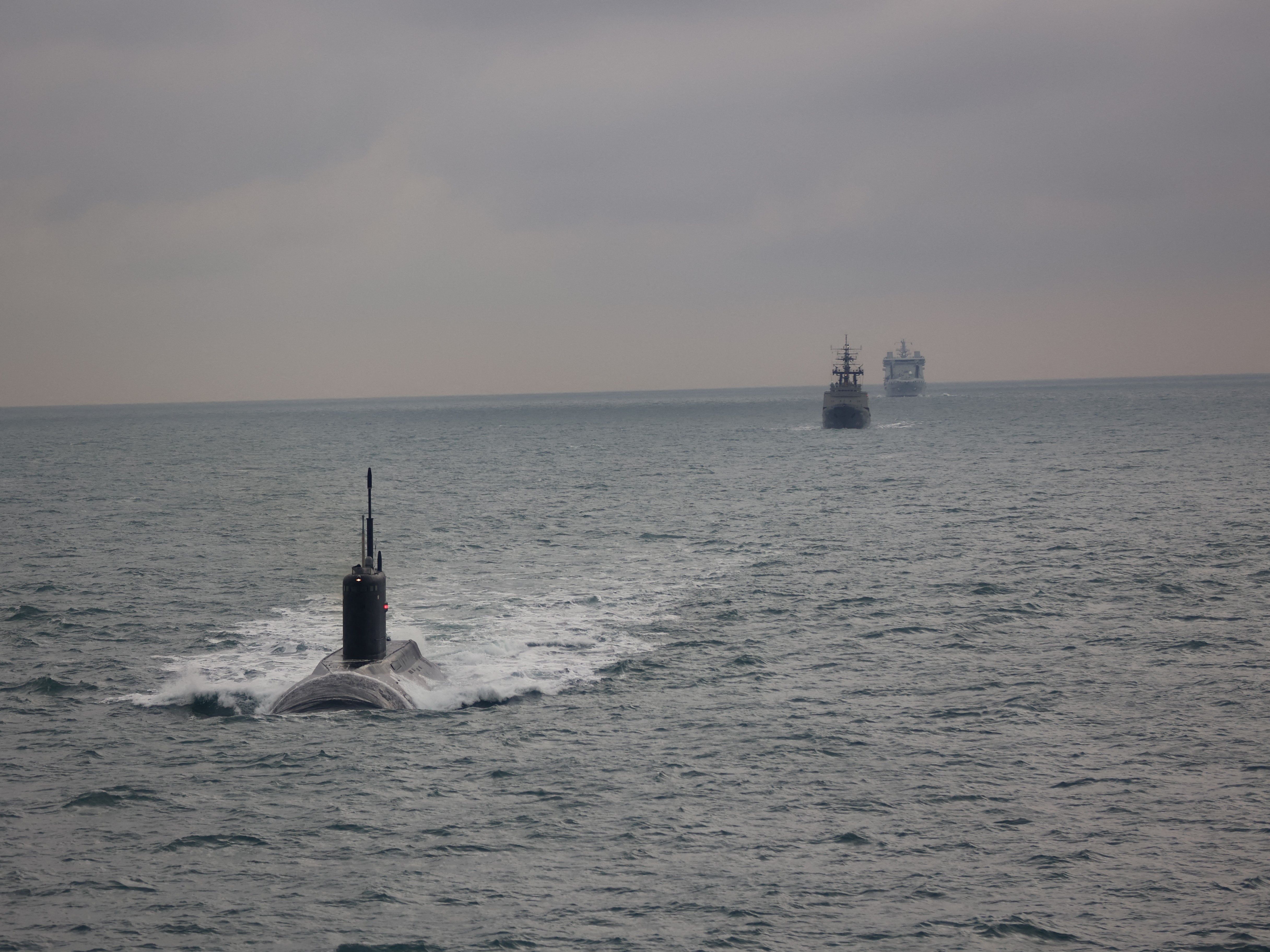 نیروی دریایی بریتانیا از رهگیری دوباره یک زیردریایی روسیه در کانال مانش خبر داد