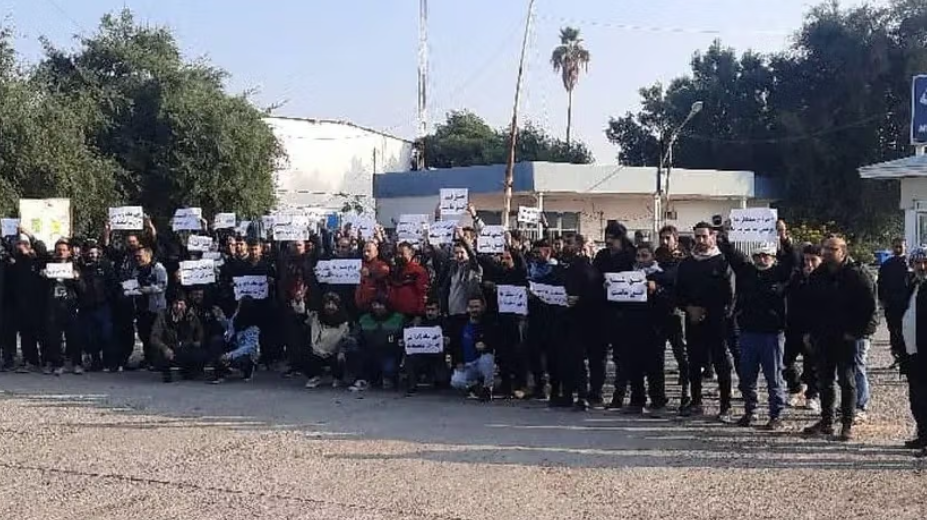 اتساع رقعة إضرابات العمال في عدة محافظات إيرانية احتجاجًا على تدني الأجور