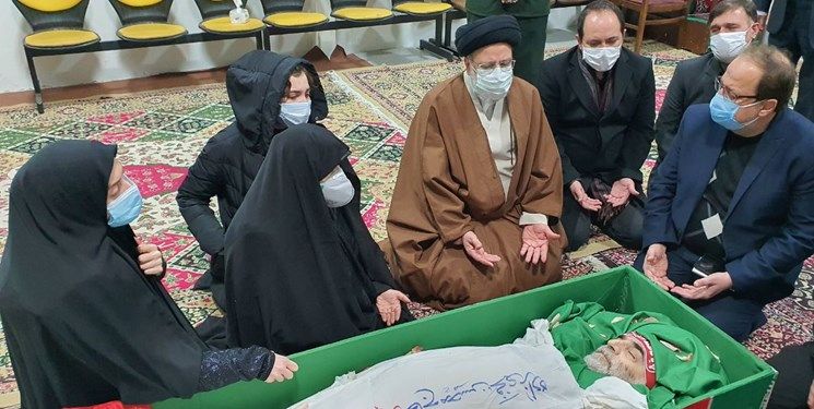 Iran's top nuclear expert Fakhrizadeh body during funeral in November 2020