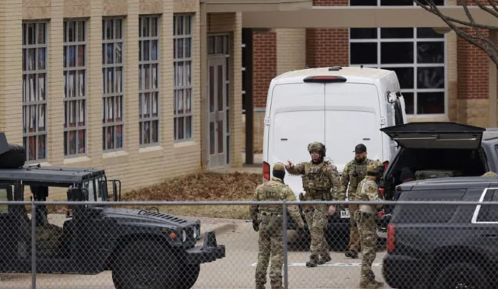 بازداشت دو نفر در منچستر در ارتباط با گروگانگیر کشته‌شده کنیسه یهودیان تگزاس