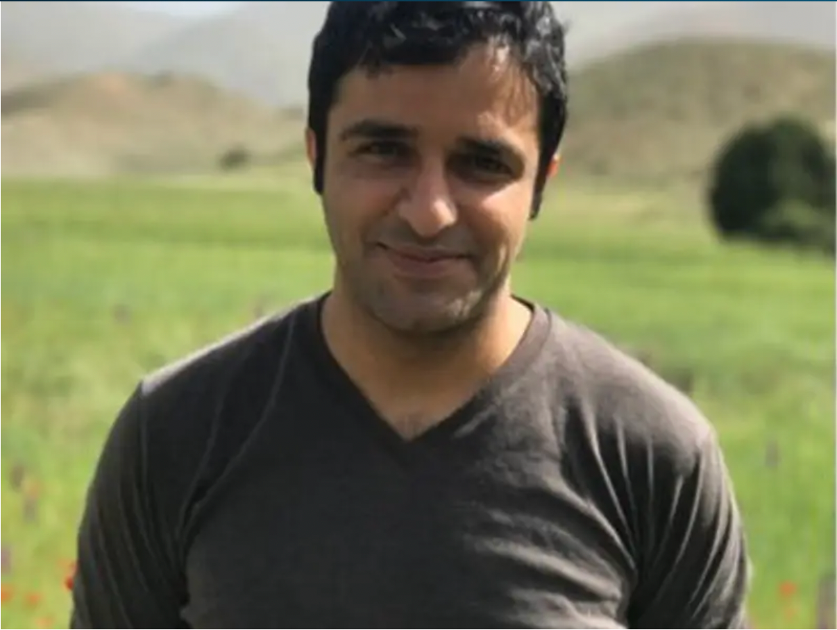 نقل ناشط طلابي معارض إلى الحبس الانفرادي لإبلاغه عن وجود "بق الفراش" في سجن إيفين الإيراني