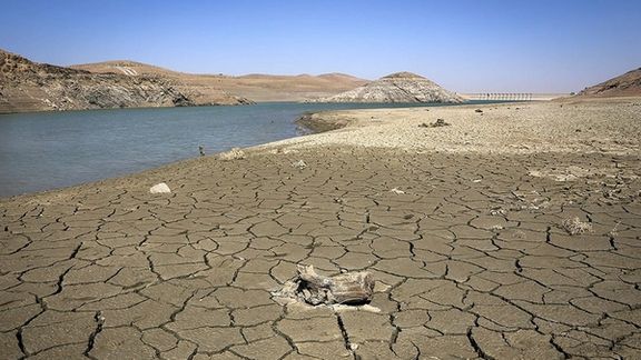 Water level decreasing at Ekbatan Dam in Iran in 2021
