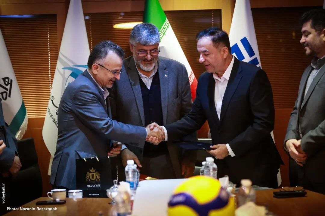 داورزنی غایب انتخابات والیبال؛«فدراسیون نه، دغدغه ام انتخابات کنفدراسیون والیبال آسیا است»