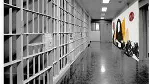 "الغارديان" تكشف عن اعتداءات جنسية ضد المعتقلين في إيران رجالا ونساء