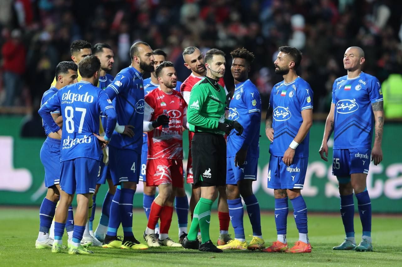 پس‌از باخت به پرسپولیس؛ شکایت ۵‌ بندی استقلال از داور دربی ۱۰۵ تهران